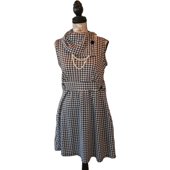 Monteau Sleeveless Cowl Neck Houndstooth Dress Black White Medium Posh Style - Picture 5 of 13